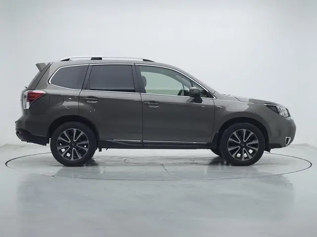 Subaru FORESTER Forester 2.5i Premium Navigation Version