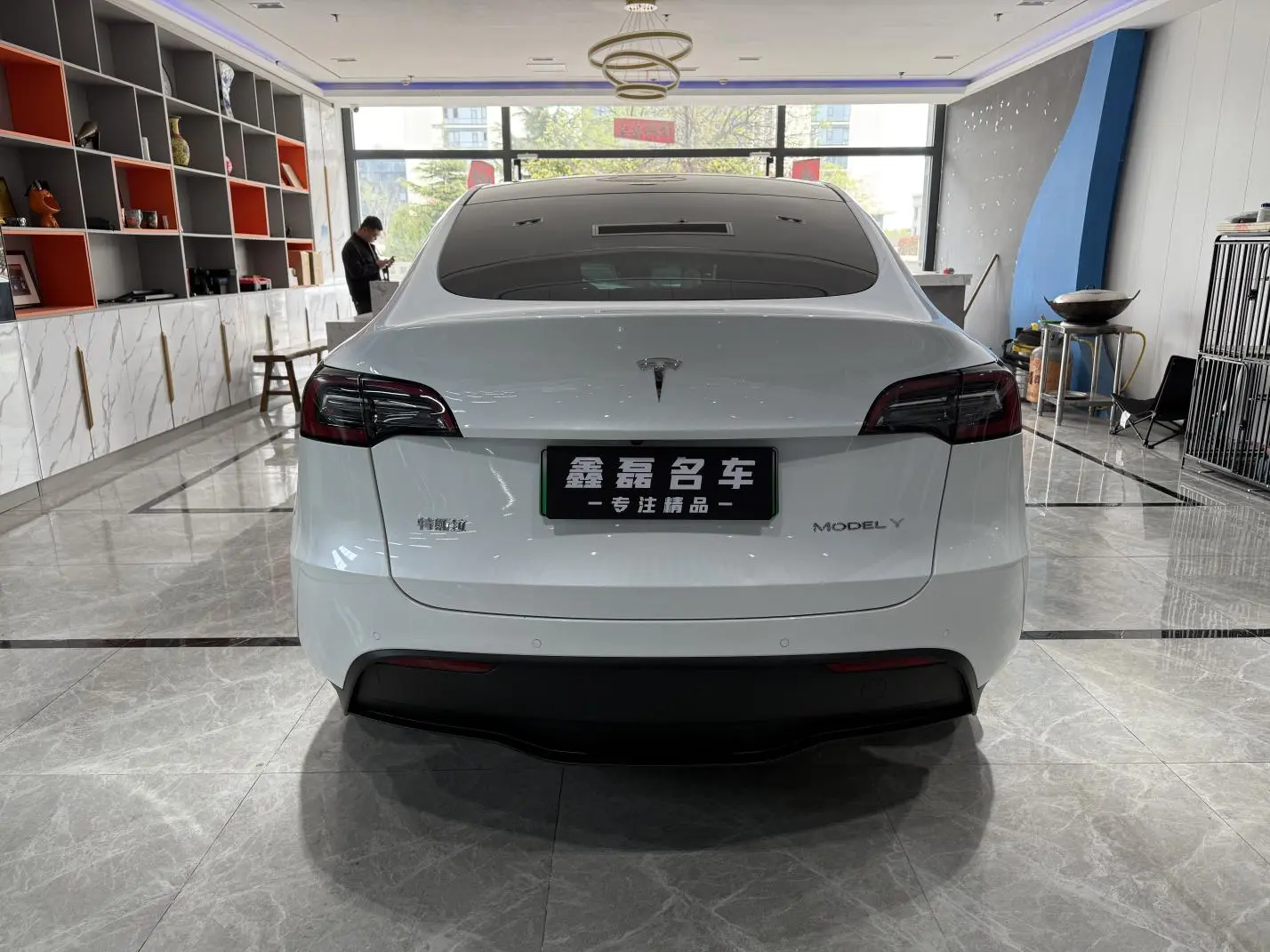 Tesla Model Y Facelift, long battery life, all-wheel drive version