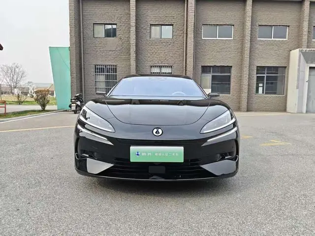 Denza Denza Z9 DM 1100 four-wheel drive Ultra version