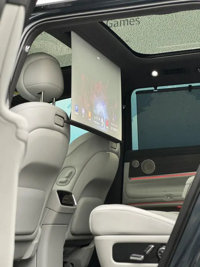 AITO Ask the world M9 Extended range Ultra six-seater version