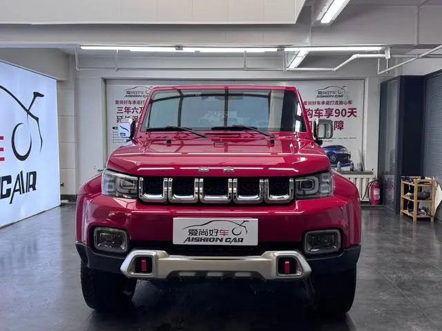 Beijing Beijing off-road BJ40 2.0T automatic four-wheel drive City Hunter edition knight type