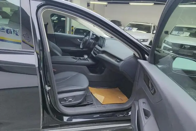 Hongqi Hongqi E-QM5 Rechargeable 431km Enjoy Edition 5 seats