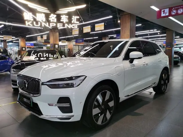 Volvo Volvo XC60 PHEV T8 four-wheel drive long battery life Zhiyuan Deluxe Edition