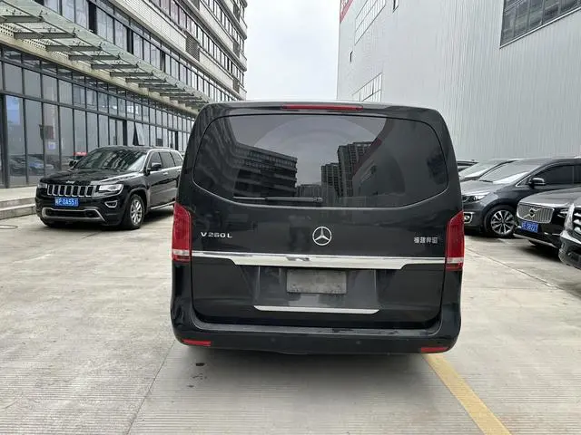 Mercedes-Benz Mercedes-Benz V-class V 260 L Premium Extended Version