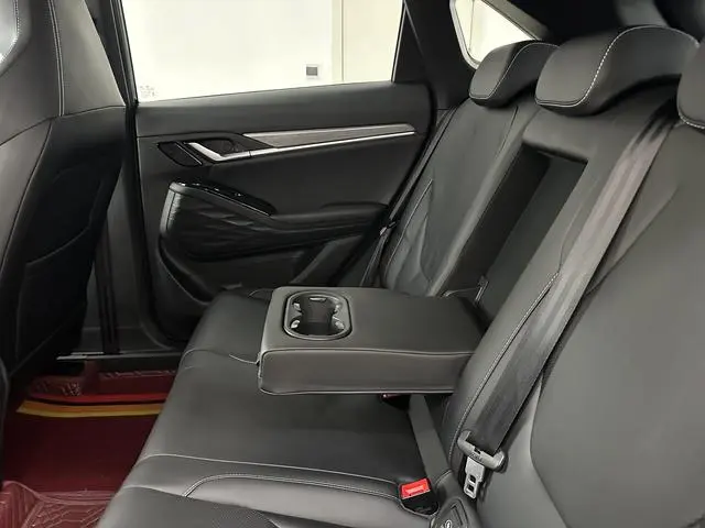 Jianghuai Yiwei JAC QX PHEV 120km Jinxiang Edition