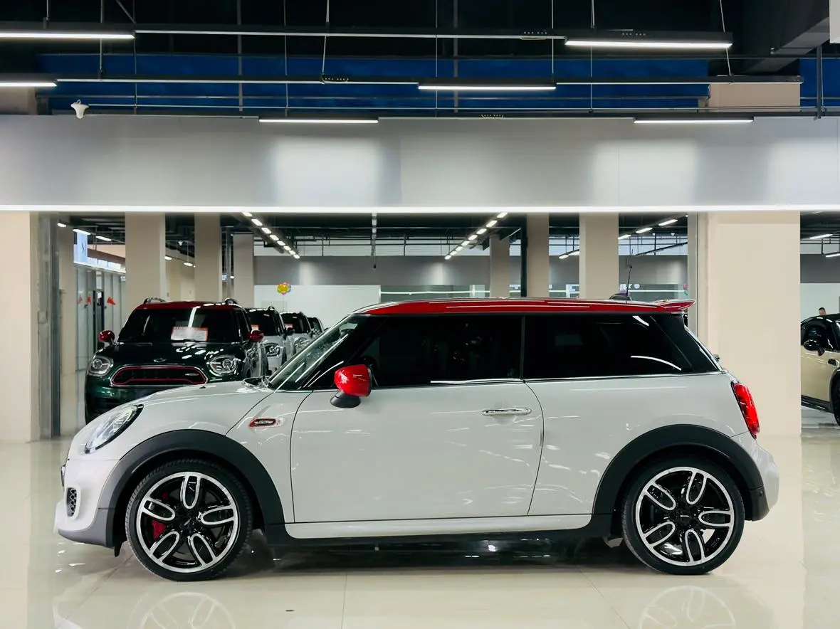 MINI MINI JCW 2.0T JOHN COOPER WORKS