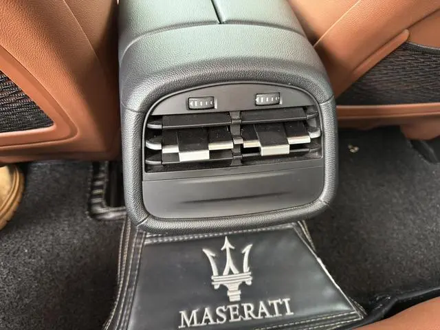 Maserati Ghibli 3.0T Standard Edition