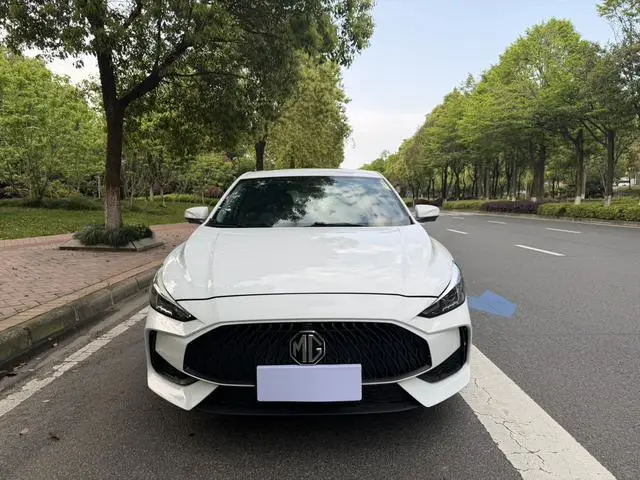 MG MG5 300TGI DCT Green Luxury Luxury Edition
