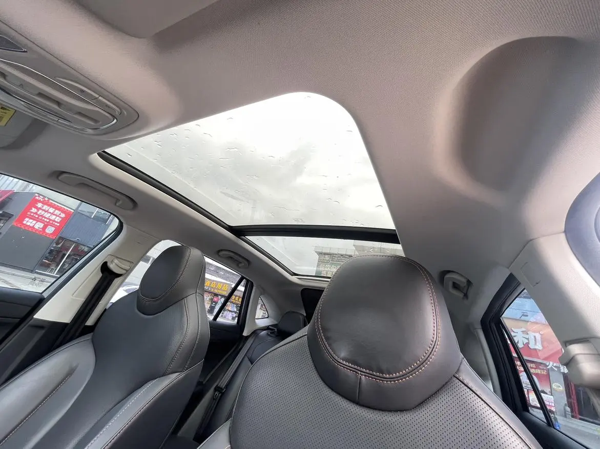 Roewe Roewe eRX5 Super Hybrid Premium Edition