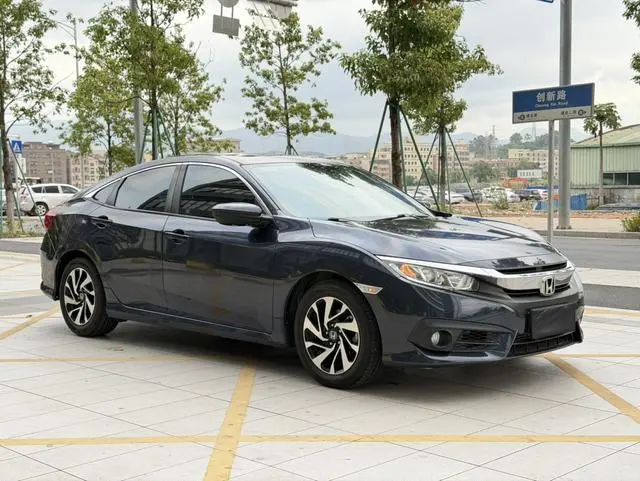 Honda Civic 220TURBO Manual Deluxe Edition