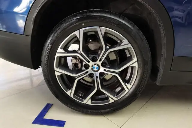 BMW BMW X1 sDrive25Li leading type