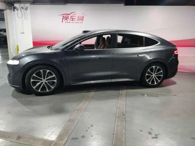 LUXEED Wisdom World R7 Pure electric 100kWh Max rear drive version