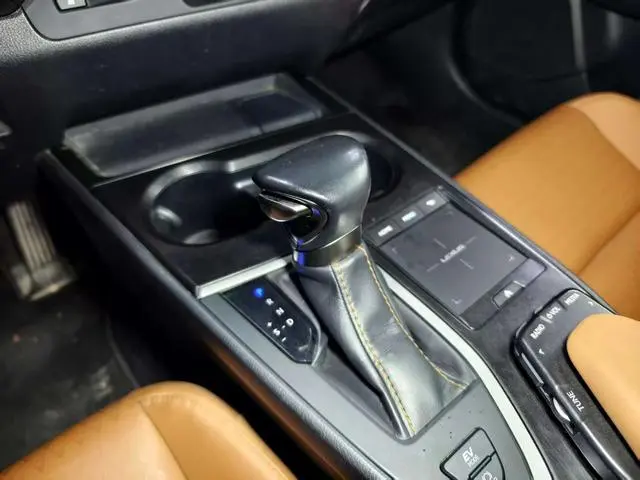 Lexus Lexus UX 260h Exploration*Cool Edition Country VI