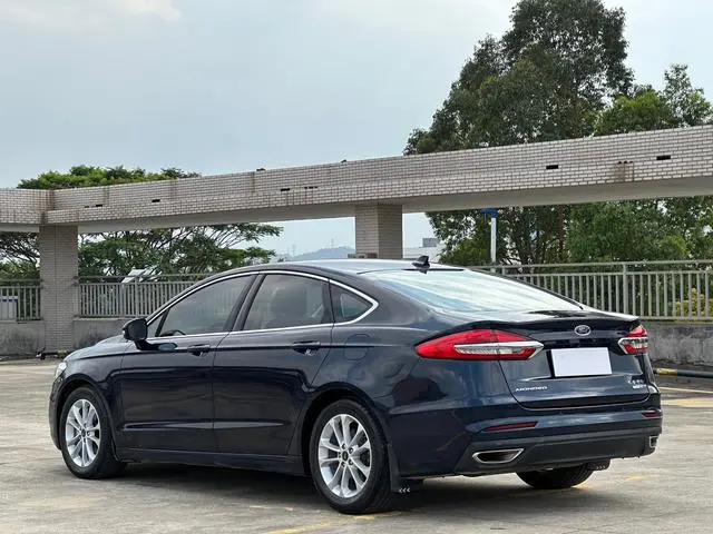 Ford Mondeo EcoBoost 180 fashion type