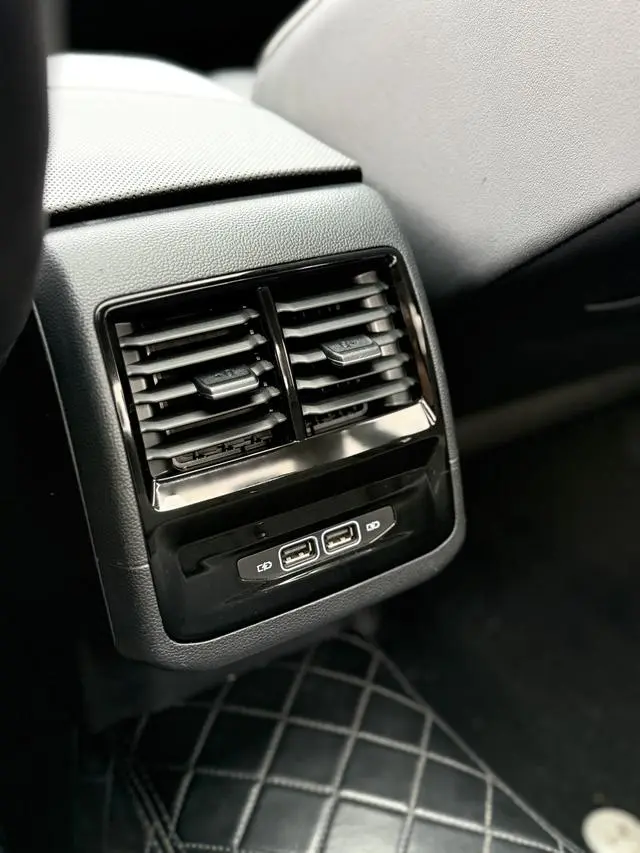 Volkswagen Sagitar 280TSI DSG Beyond Edition