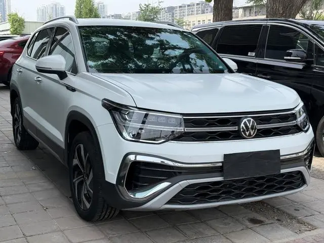 Volkswagen Tuyue 300TSI two-wheel drive full moon version