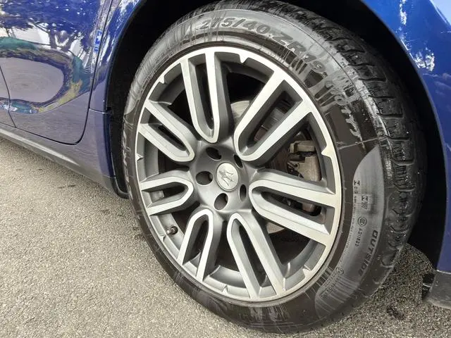 Maserati Ghibli 3.0T Standard Edition