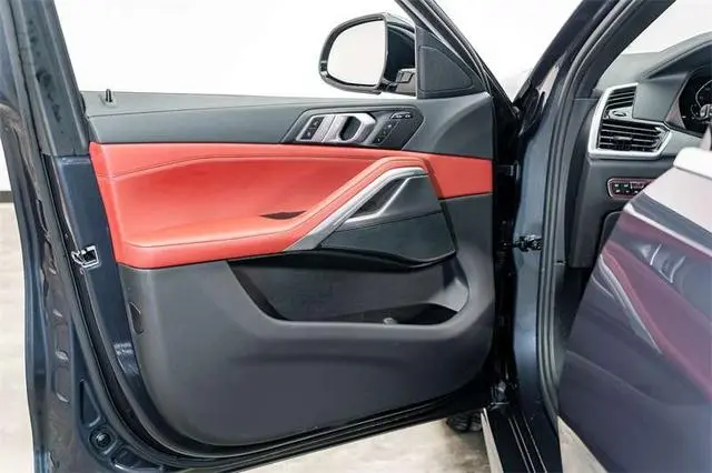 BMW BMW X6 xDrive30i M sports suit
