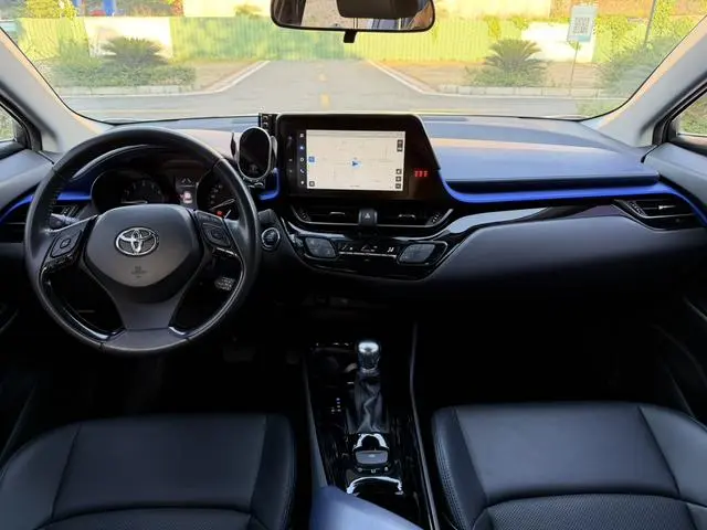 TOYOTA Toyota C-HR 2.0L Deluxe Edition