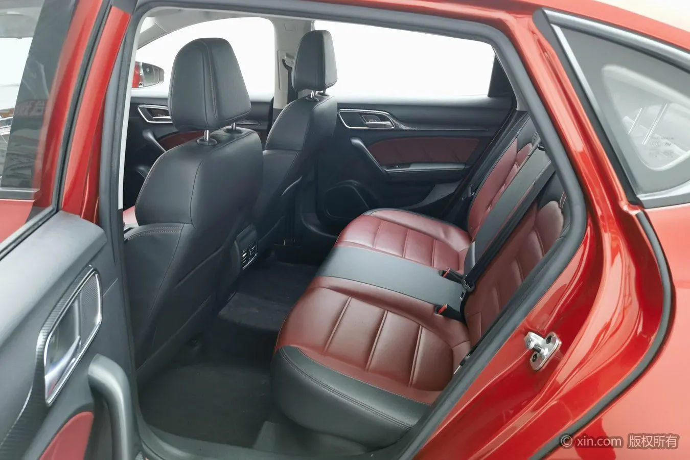 MG MG6 20T Automatic Trophy 10th Anniversary Edition