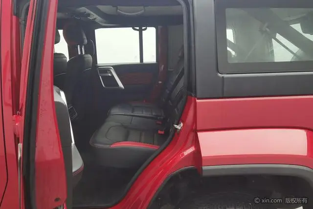 Beijing Beijing off-road BJ40 PLUS 2.3T manual four-wheel drive exclusive edition Country VI