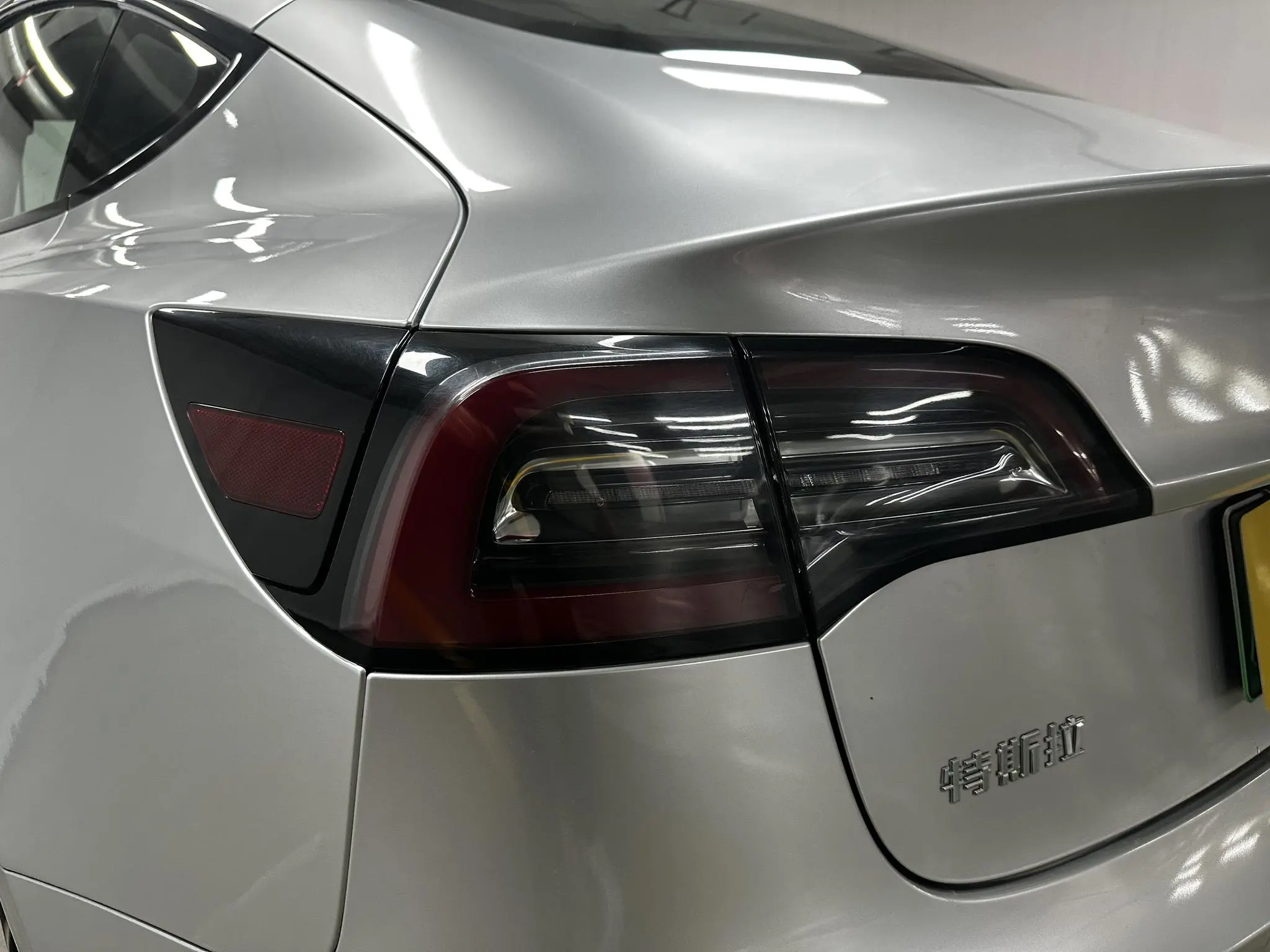 Tesla Model 3 Upgraded version of standard battery life rear drive