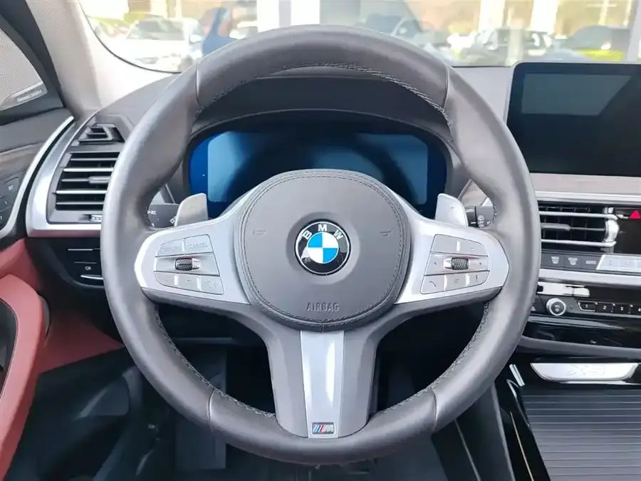 BMW BMW X3 Facelifted xDrive30i leading M Yao Ye suit