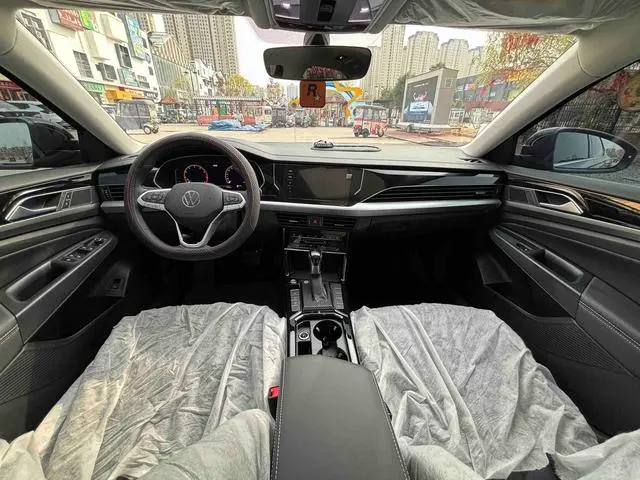 Volkswagen Passat Outstanding 380TSI Longteng Edition