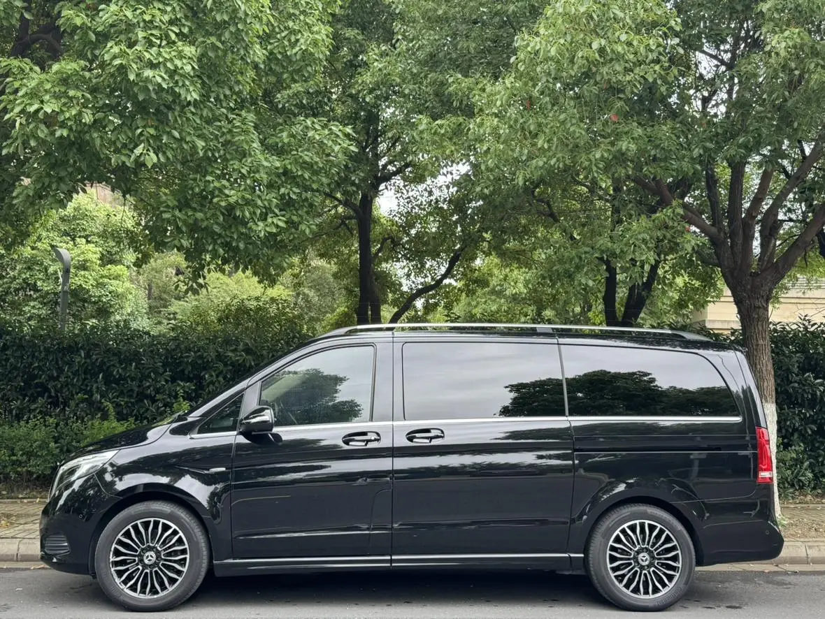 Mercedes-Benz Mercedes-Benz V-class V 260 Premium Edition Country VI