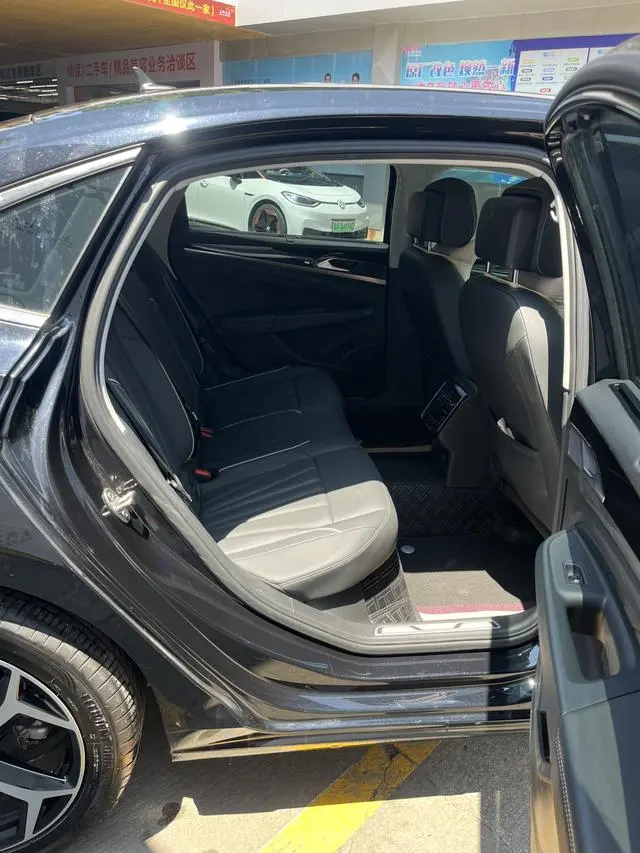 Volkswagen Passat 380TSI Starry Sky Deluxe Edition