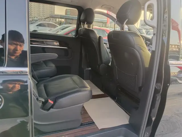 Mercedes-Benz Mercedes-Benz V-class V 260 Pilot Version Country V