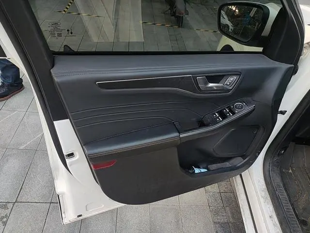 Ford Ruiji PHEV Plug-in hybrid version