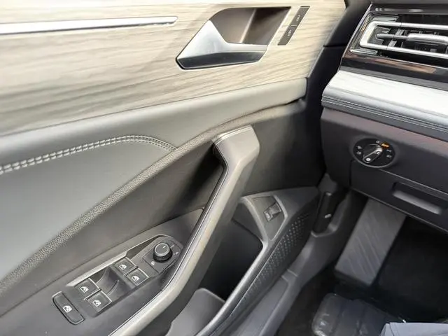 Volkswagen Sagitar 200TSI DSG Beyond Edition