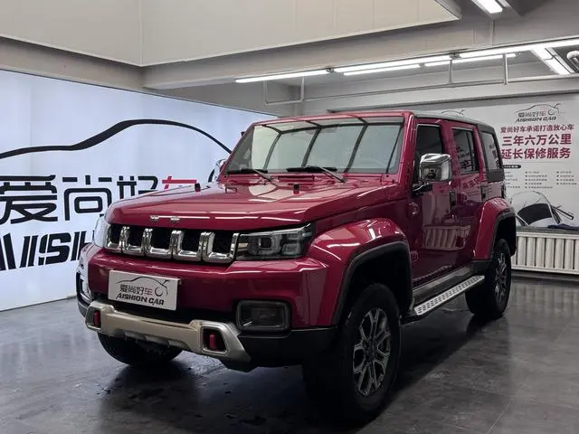 Beijing Beijing off-road BJ40 2.0T automatic four-wheel drive City Hunter edition knight type