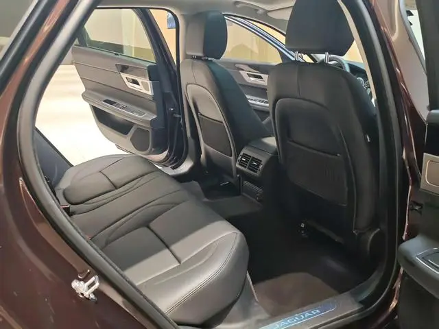 Jaguar Jaguar XFL 2.0T P200 two-wheel drive Elite Edition