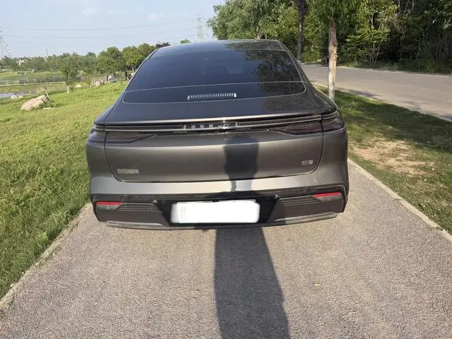 Geely Galaxy Galaxy E8 665km Starship Voyage Edition