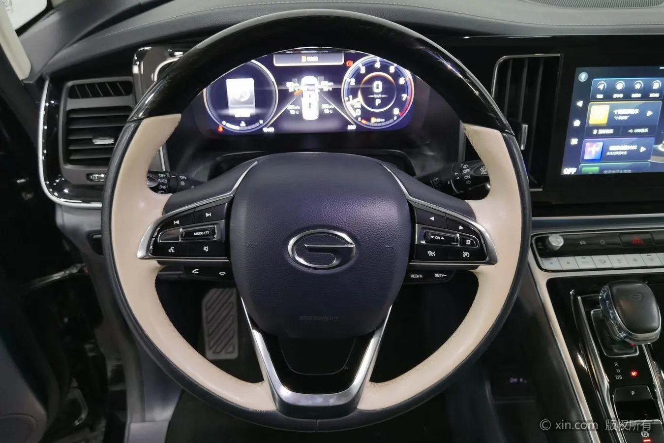 GAC Trumpchi M8 Master Series 390T four-seater Royal Edition