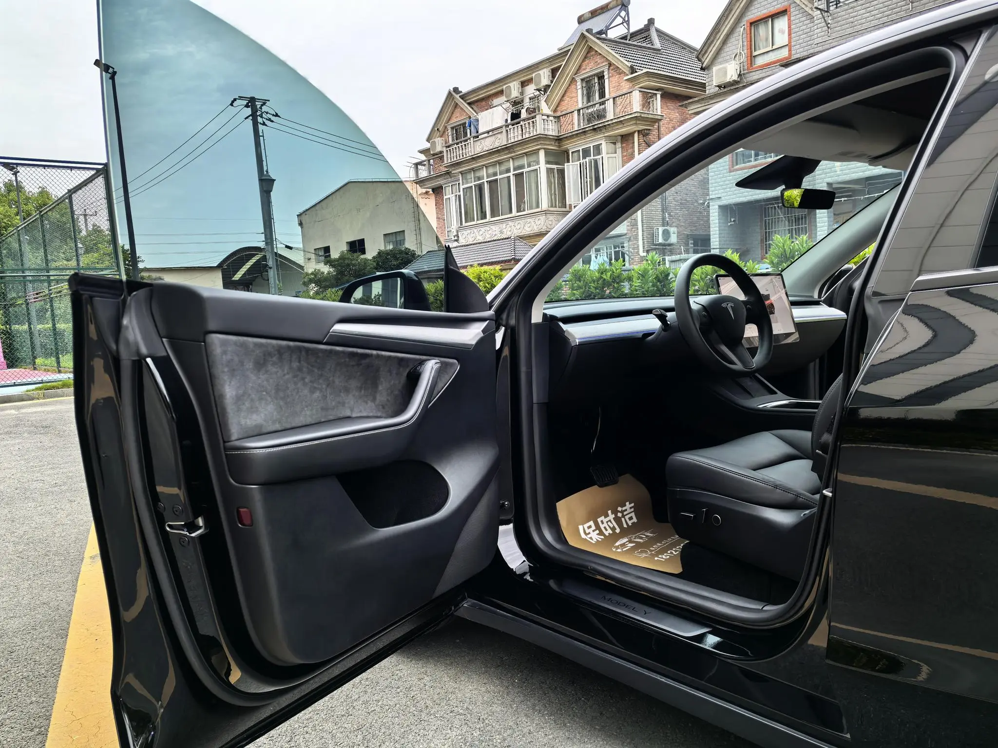 Tesla Model Y Facelifted rear-wheel drive version