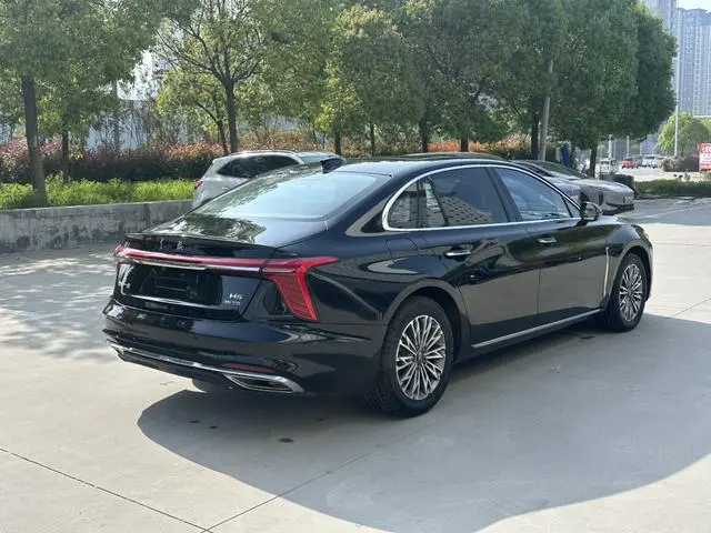 Hongqi Hongqi H5 1.5T DCT Zhilian Flag Rhyme Version