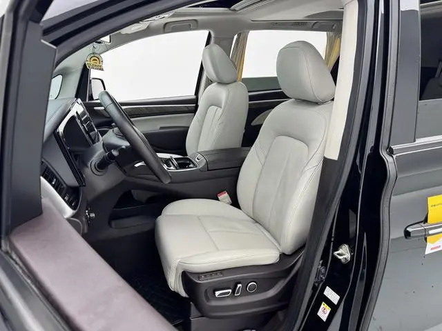GAC Trumpchi M8 Lingxiu Series 390T Extreme Edition