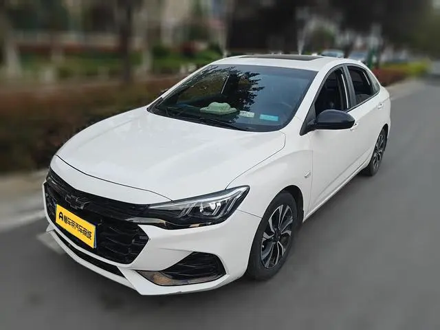Chevrolet Cruze RS 330T Automatic Fun Version