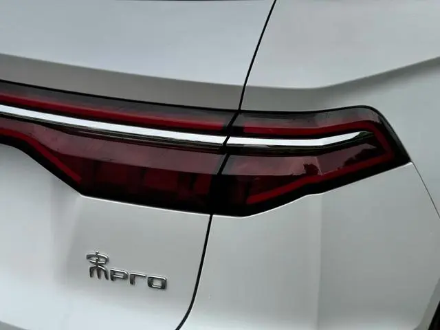 BYD Song Pro DM DM 1.5T four-wheel drive performance version luxury