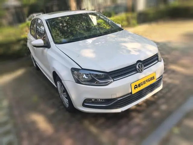 Volkswagen Polo 1.6L automatic comfort type