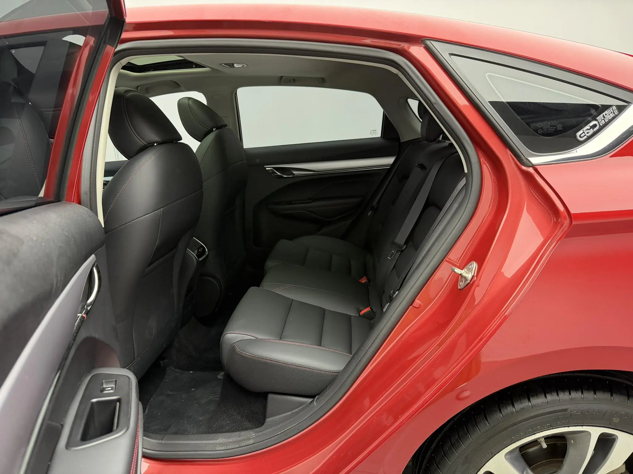 Geely Binrui 200T DCT Binzhi Edition