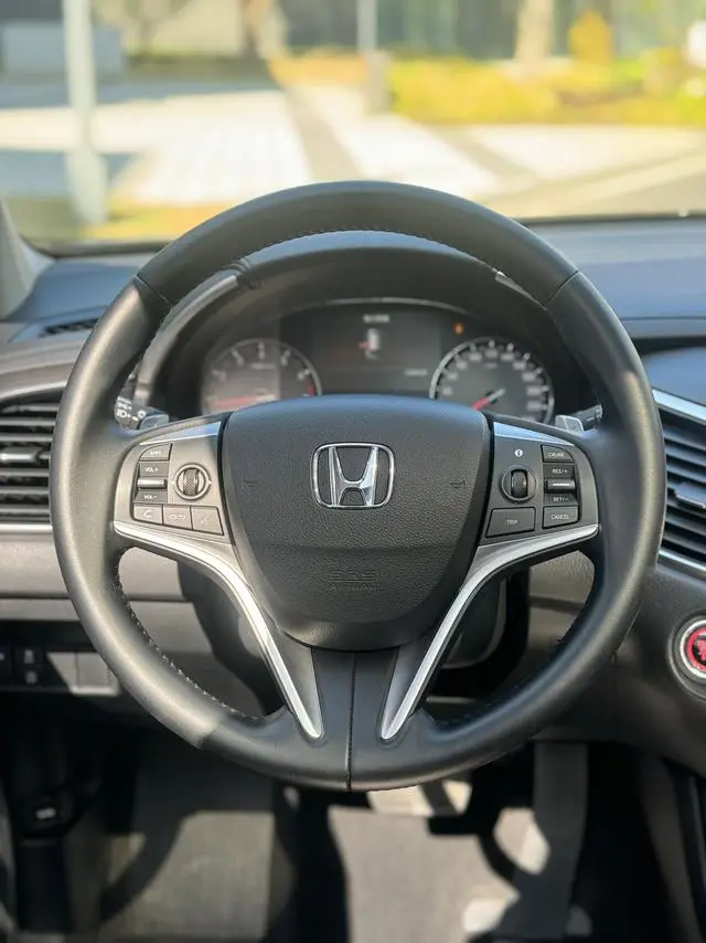 Honda Crown Road 240 TURBO CVT Smart Edition