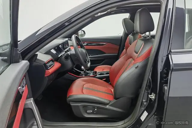Dongfeng Fengshen Yi Hyun GS 230T Automatic Chasing Samurai Version