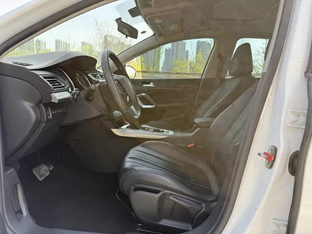 Peugeot Peugeot 408 360THP 10th Anniversary Edition