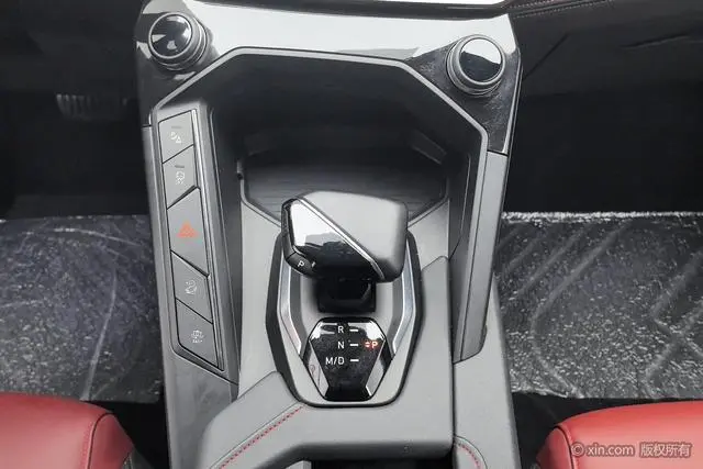 LYNK & CO Lynk 06 1.5T Jin Pro