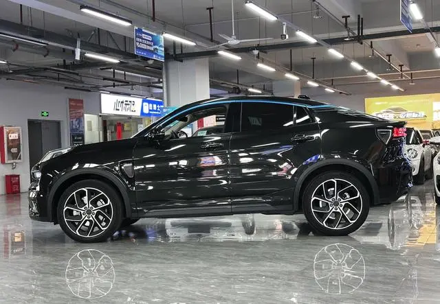 LYNK & CO Lynk 05 2.0TD two-wheel drive Halo