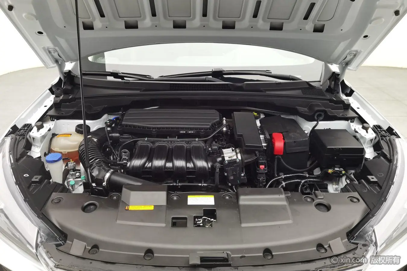 Dongfeng Fengshen Yi Hyun 1.5L automatic speed version